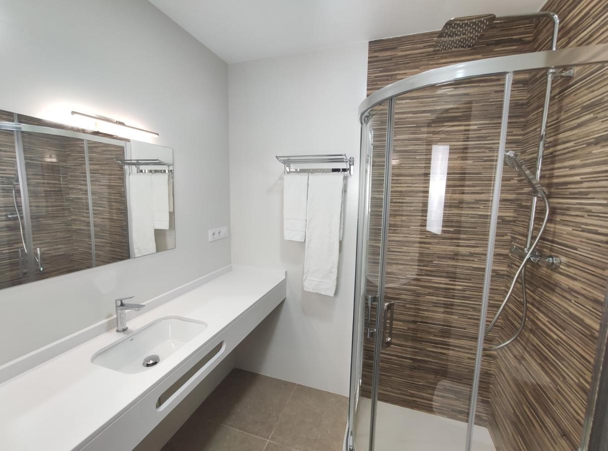 Hostal Oleo Auto Check-In Сантандер Экстерьер фото