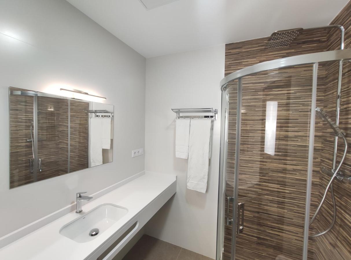 Hostal Oleo Auto Check-In Сантандер Экстерьер фото