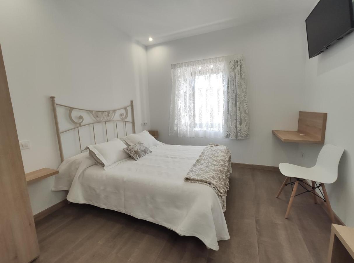 Hostal Oleo Auto Check-In Сантандер Экстерьер фото