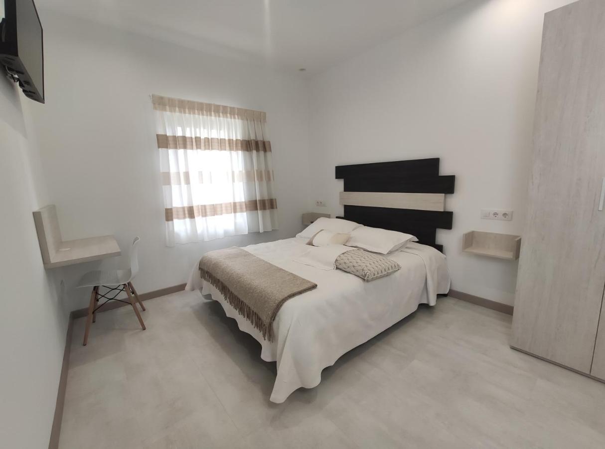 Hostal Oleo Auto Check-In Сантандер Экстерьер фото