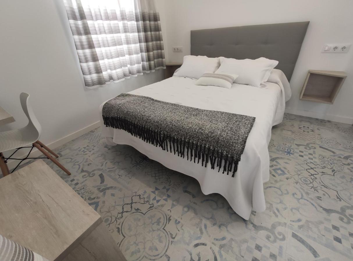 Hostal Oleo Auto Check-In Сантандер Экстерьер фото