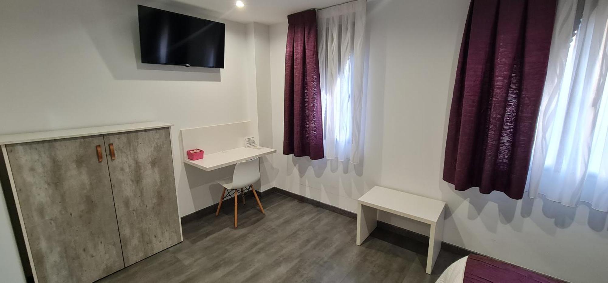 Hostal Oleo Auto Check-In Сантандер Экстерьер фото