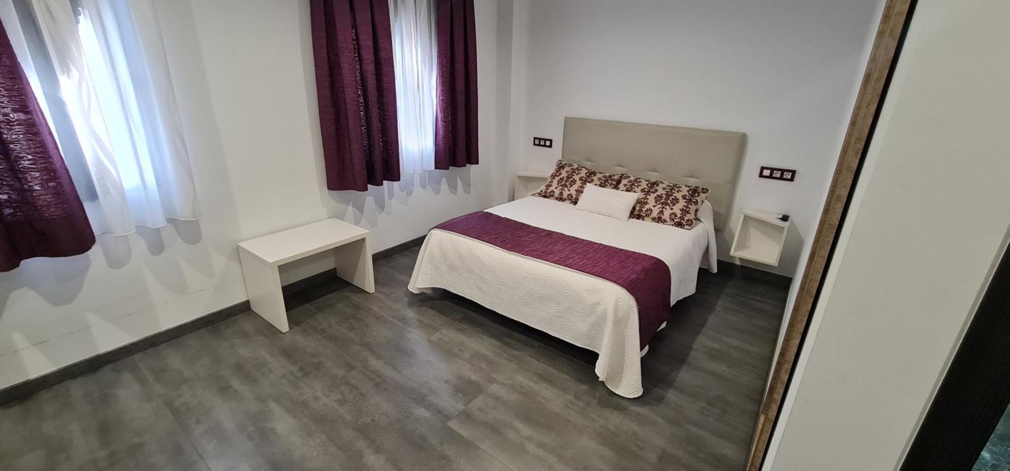 Hostal Oleo Auto Check-In Сантандер Экстерьер фото